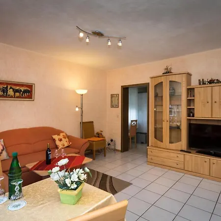 Gaestehaus Bautz Lägenhet Enkirch
